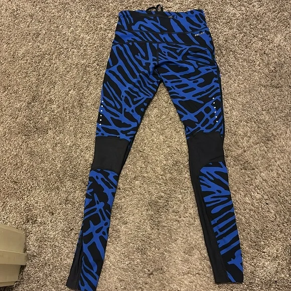 Nike dry fit leggings - Picture 8 of 10